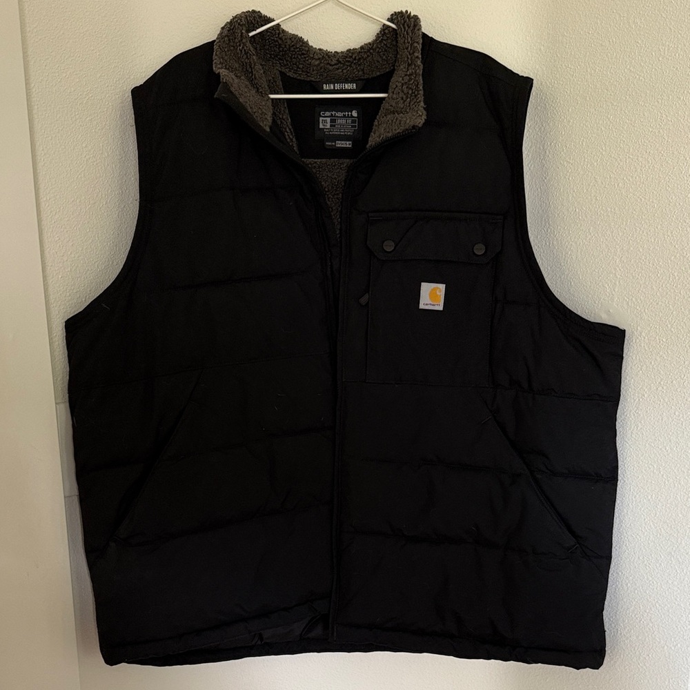 Carhartt Men's Black Quilted Vest